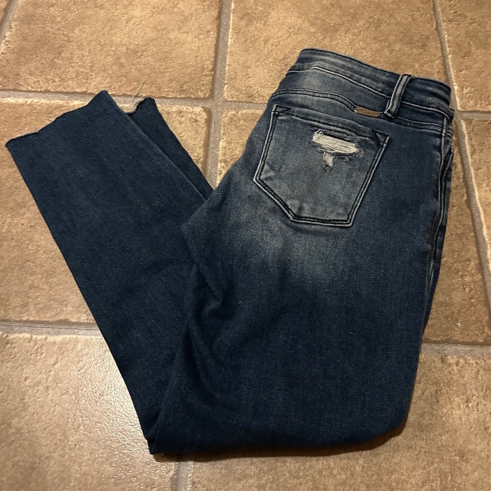 KanCan Signature Low Rise Skinny Distressed Jeans Medium Wash VBK1861S 28